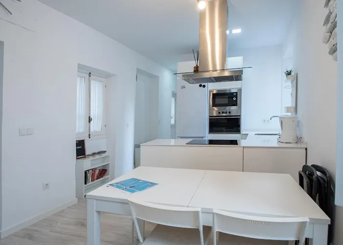 Lectoras De Apartament *